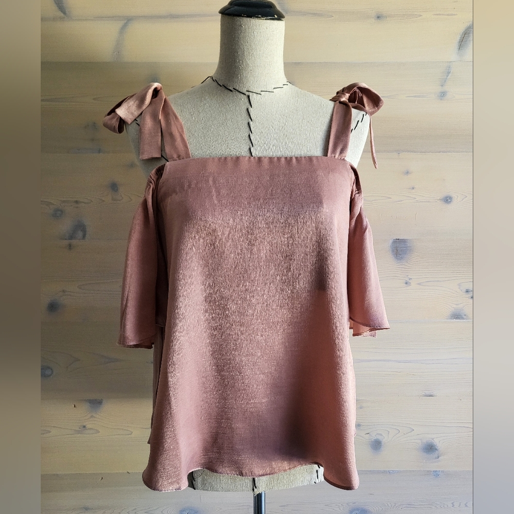 Soprano Butterfly Off Shoulder Square Neck Tie Top Pink size XS